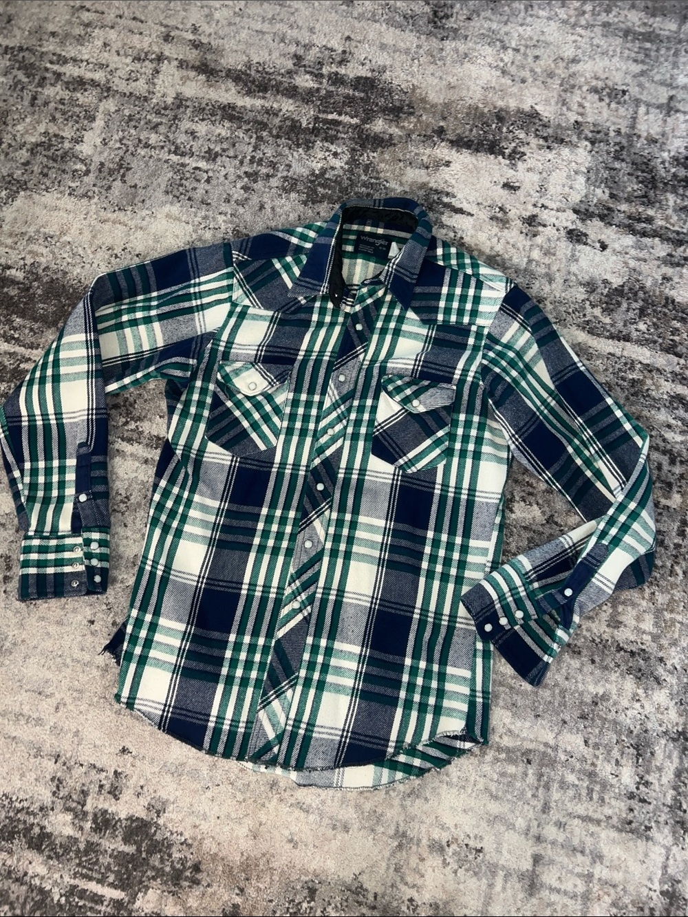 Wrangler Vintage Bush-popper Plaid Pearl Snap Shirt